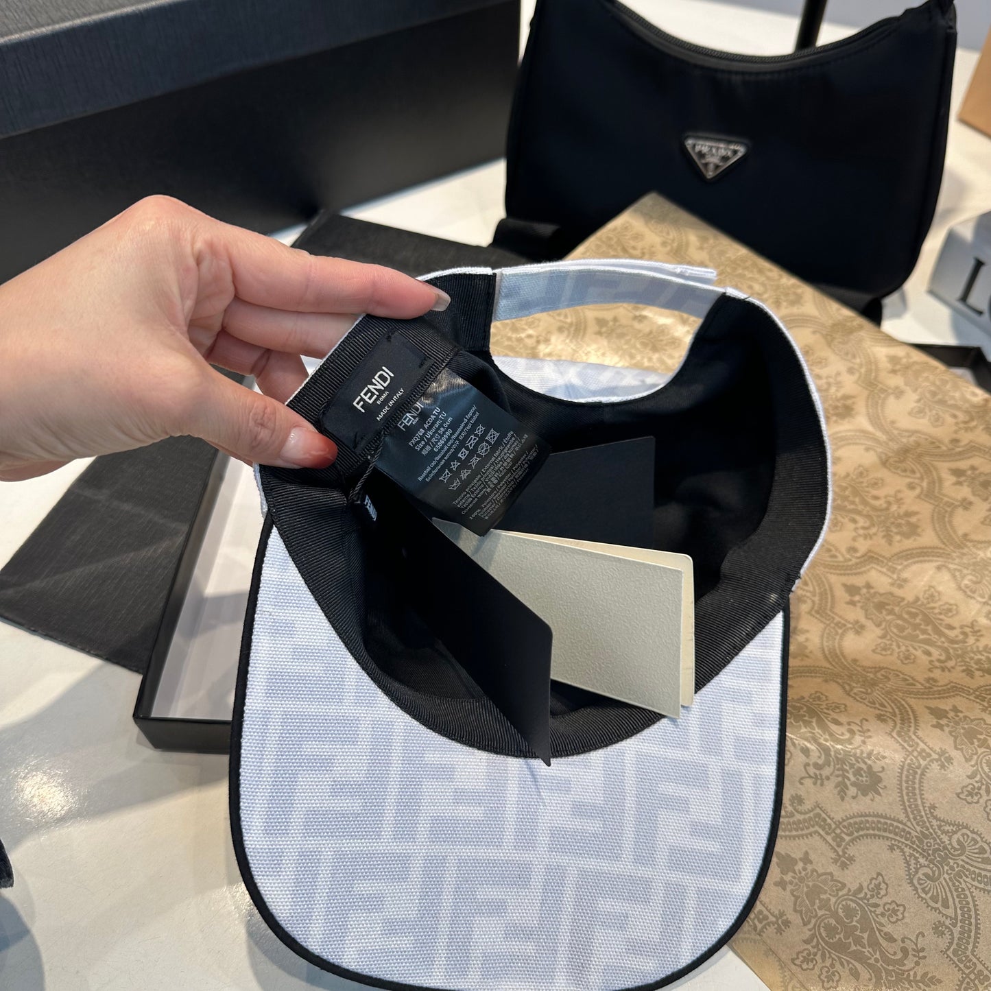 Fendi Blanche