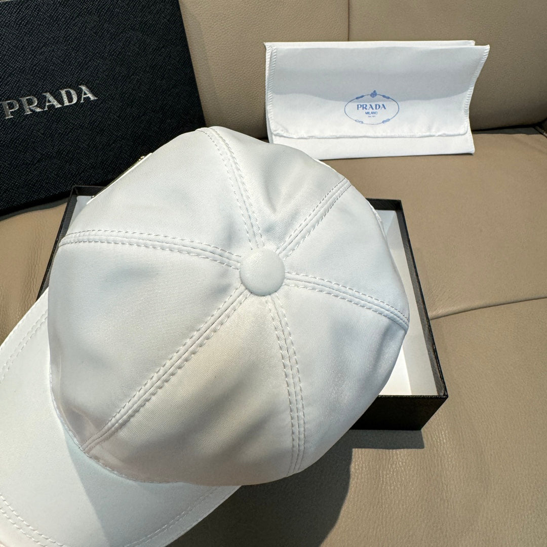 Prada Blanche