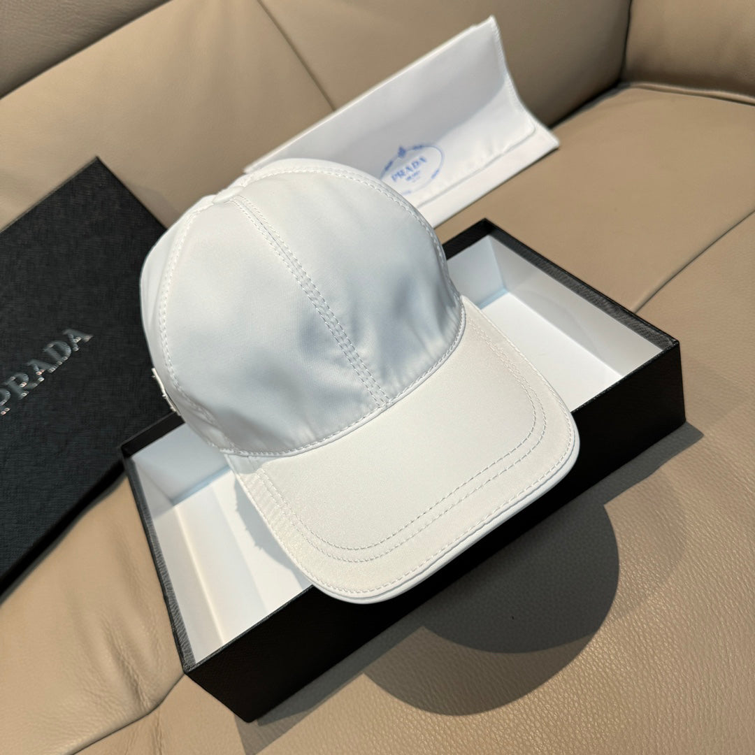 Prada Blanche