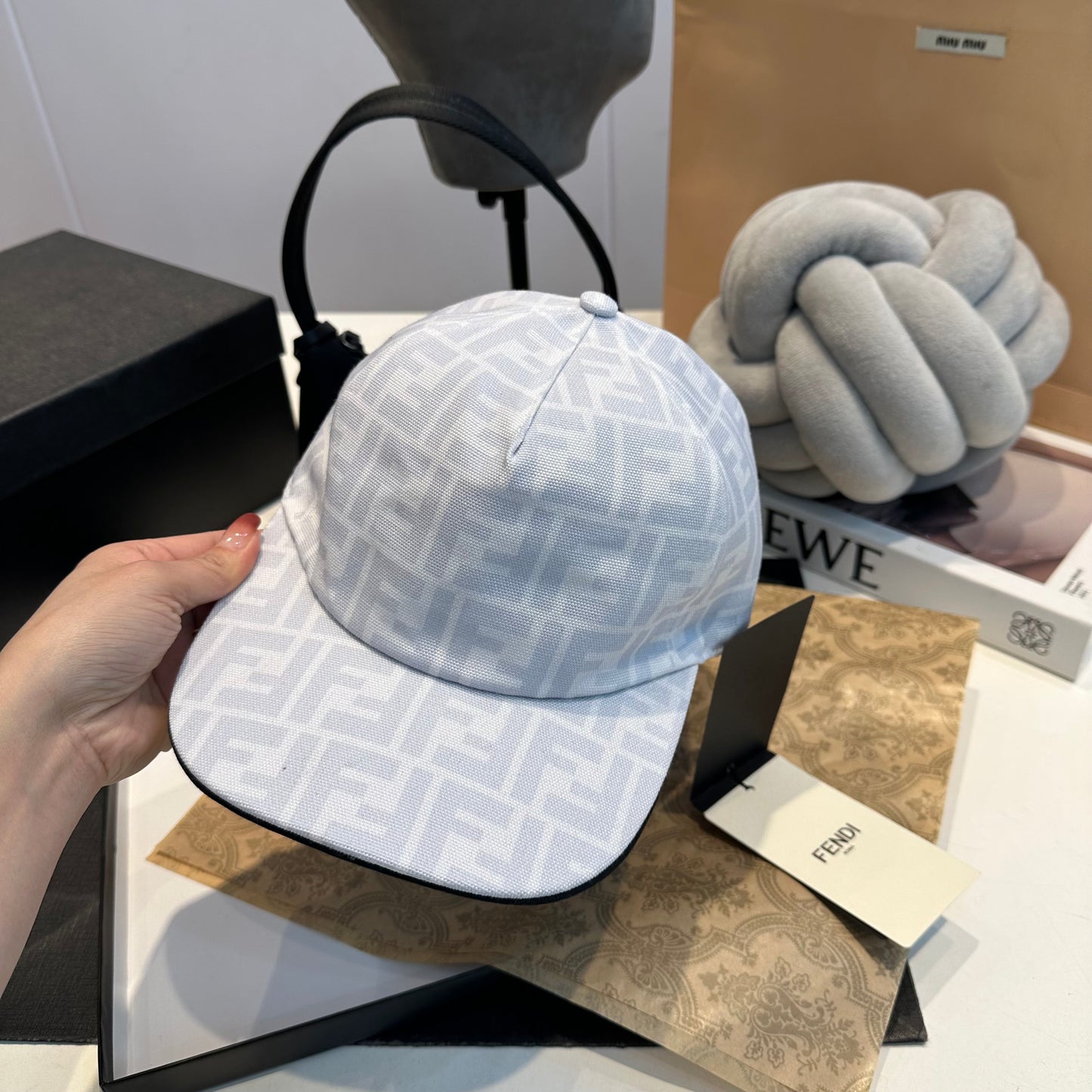 Fendi Blanche