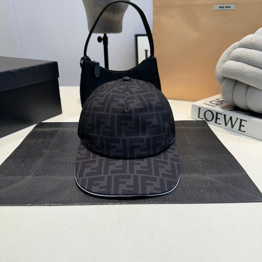 Fendi noir liseret blanc